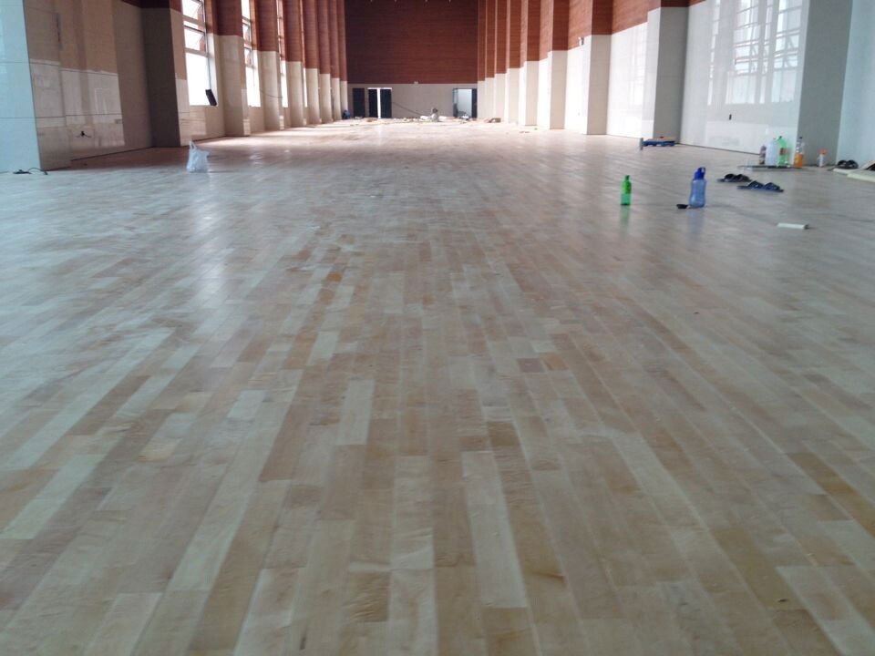 籃球場運動木地板的構(gòu)造