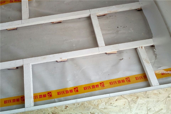 運(yùn)動(dòng)木地板