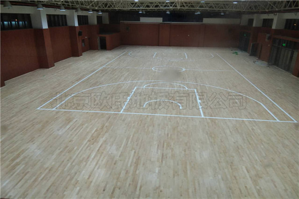 運(yùn)動(dòng)木地板